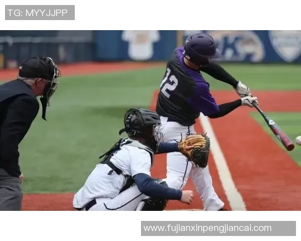 竞技体育英语：提升运动员沟通能力与国际赛事交流技巧的策略与方法